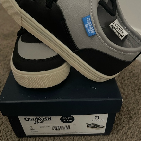 Oshkosh shoes toddler - Picture 5 of 5